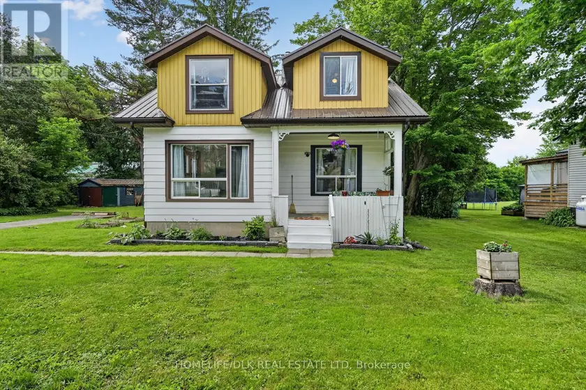 Detached at 34 QUABBIN ROAD, Front of Yonge