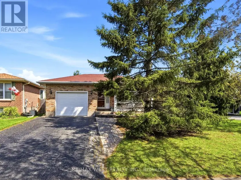 Detached at 7917 ETHEL STREET, Niagara Falls