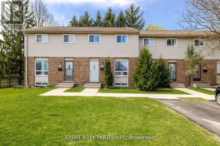 Townhouse at 40 - 311 VESTA ROAD, London East