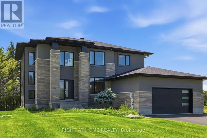Detached at 122 RIDGEMONT DRIVE, Beckwith