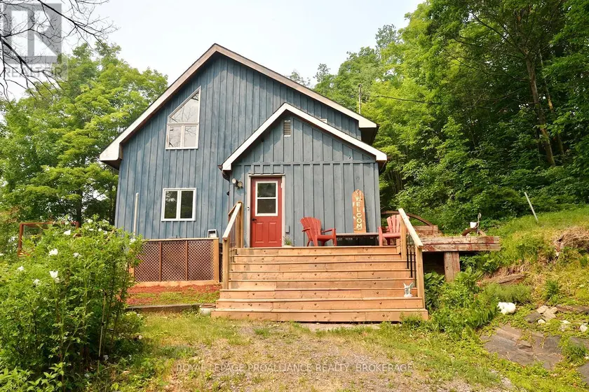 Detached at 29263 HIGHWAY 7, Frontenac