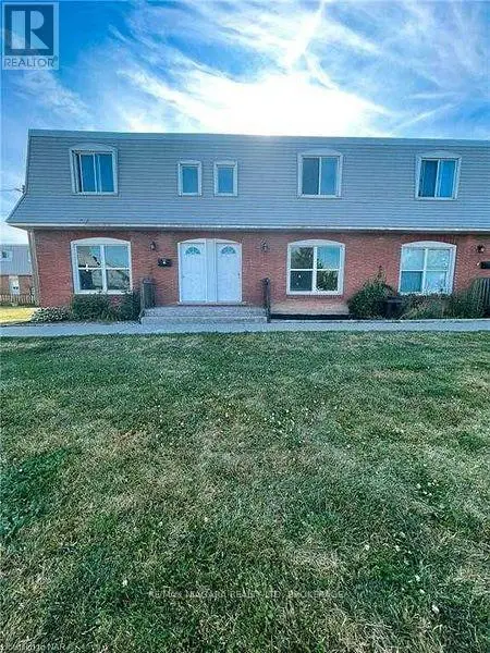 Townhouse at 2 - 69 HAGEY AVENUE, Fort Erie