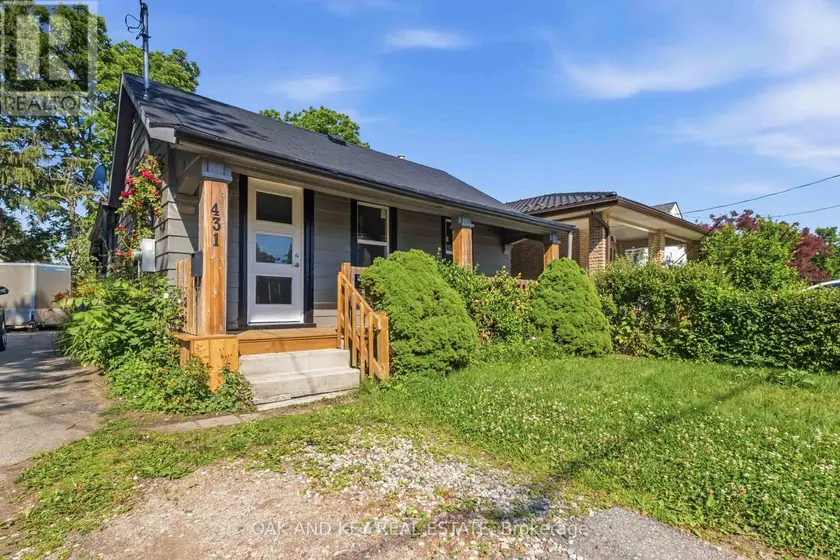 Detached at 431 BURDICK PLACE, London East