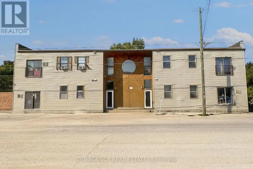 Multiplex at 8 - 156 MAIN STREET, Bluewater