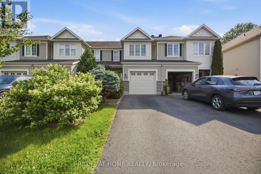 Townhouse at 644 KILBIRNIE DRIVE, Ottawa