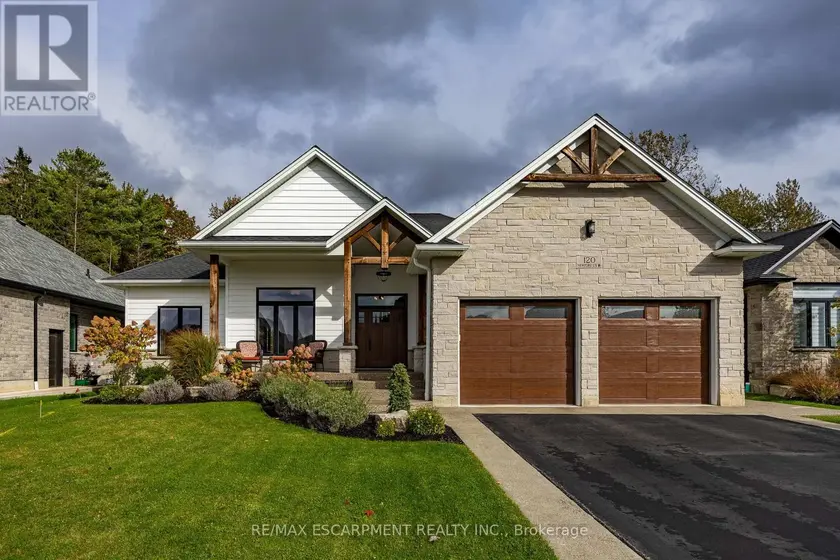 Detached at 120 NEWPORT LANE, Norfolk