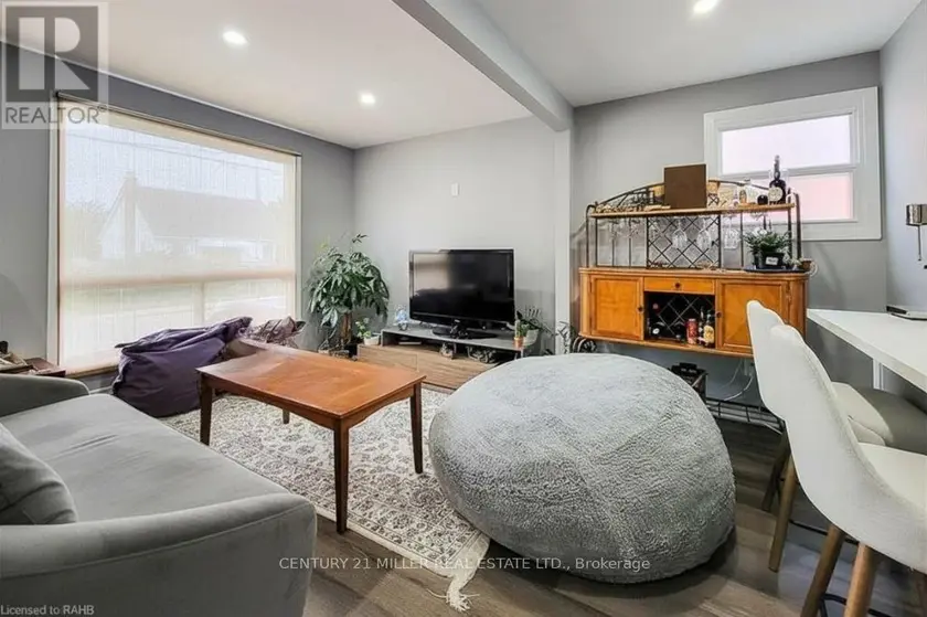 Detached at MAIN FLOOR - 67 EAST 13TH STREET, Hamilton