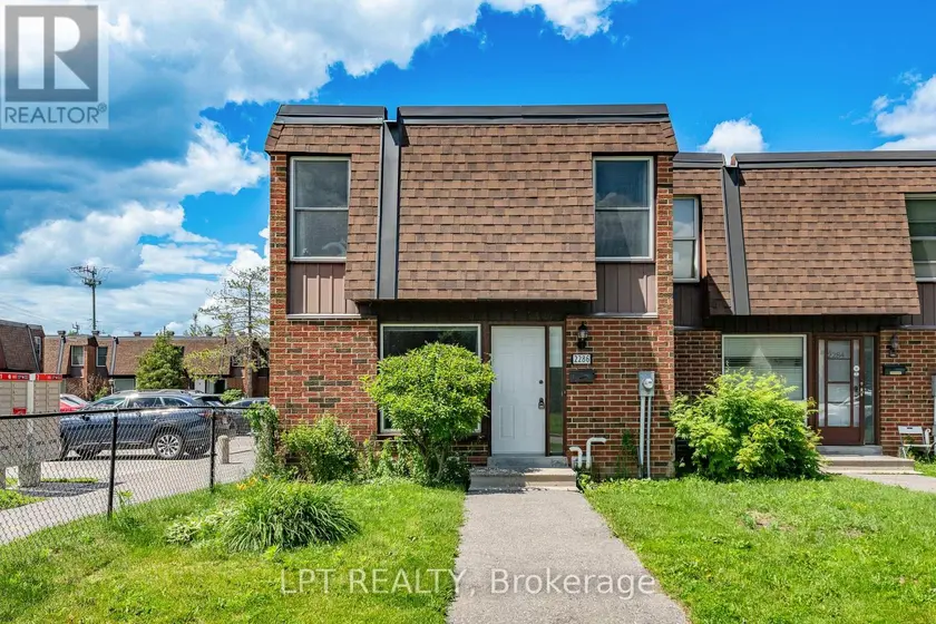 Townhouse at 2286 COTTERS CRESCENT, Ottawa