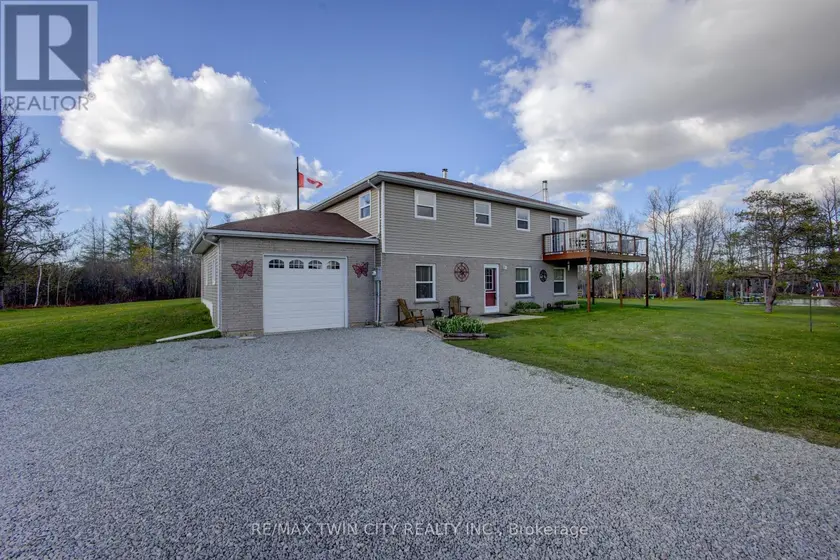Detached at 375729 6TH LINE, Amaranth