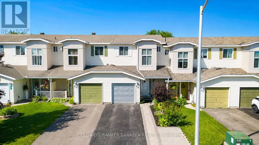Townhouse at 818 EIGHTH STREET, Renfrew