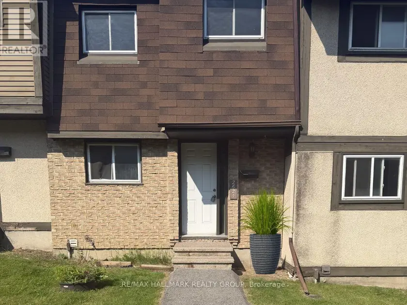 Townhouse at 122 - 2624 PIMLICO CRESCENT, Ottawa
