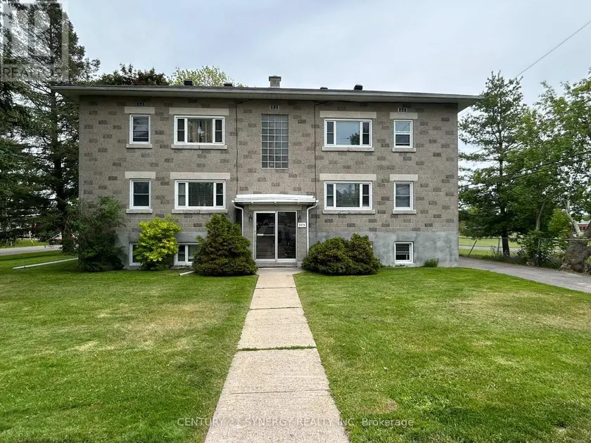 Multiplex at 395 PINE STREET E, Gananoque