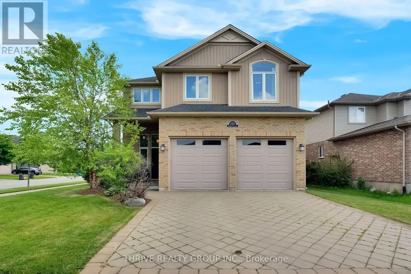 Detached at 1903 JUBILEE CRESCENT, London North