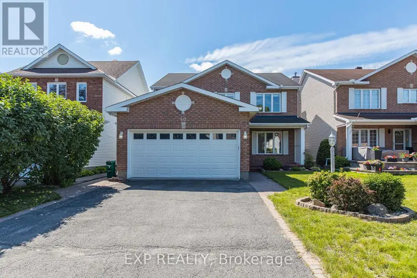 Detached at 40 NEWBOROUGH CRESCENT, Ottawa