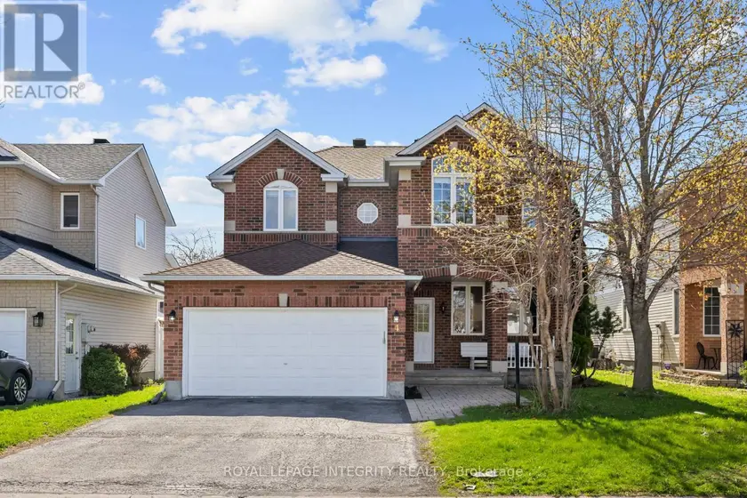 Detached at 4 TAMARACK PLACE N, Ottawa