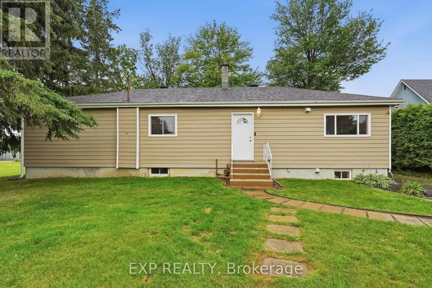 Detached at 1876 DIVISION STREET, Ottawa