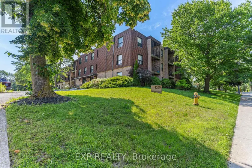 Apartment at 211 - 4209 HIXON STREET, Lincoln (Beamsville)