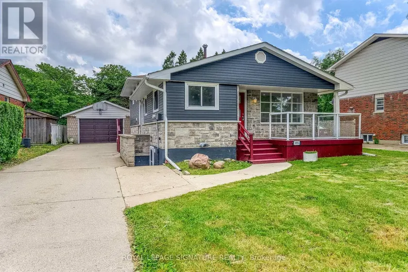 Detached at 685 AMESBURY COURT, Sarnia