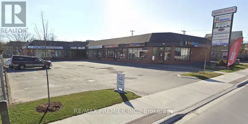 Other at 4 - 17 RUSSELL STREET W, Kawartha Lakes (Lindsay)