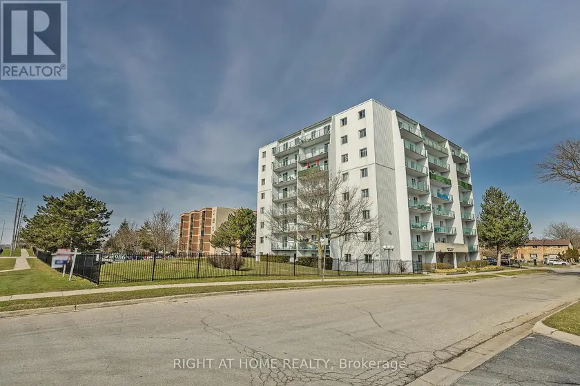 Apartment at 701 - 986 HURON STREET, London East