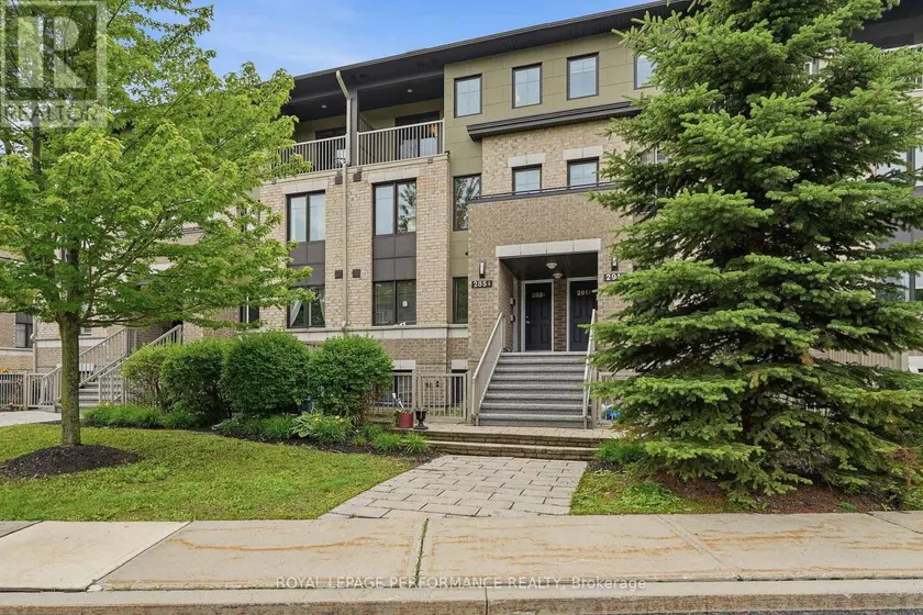 Townhouse at B - 285 TITANIUM PRIVATE, Ottawa
