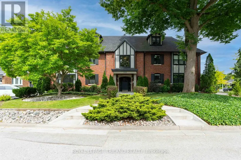 Apartment at 3 - 130 WINDSOR CRESCENT, London South
