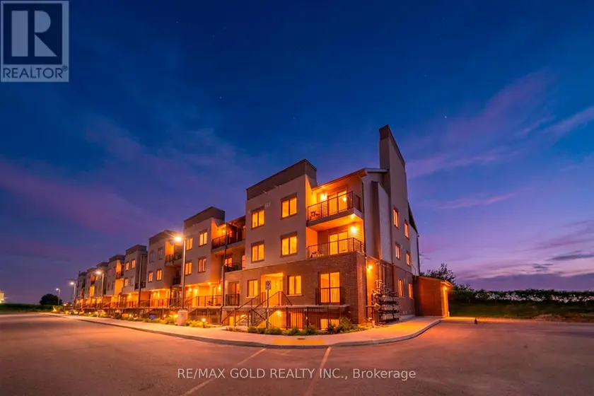 Townhouse at C33 - 370 FISHER MILLS ROAD, Cambridge