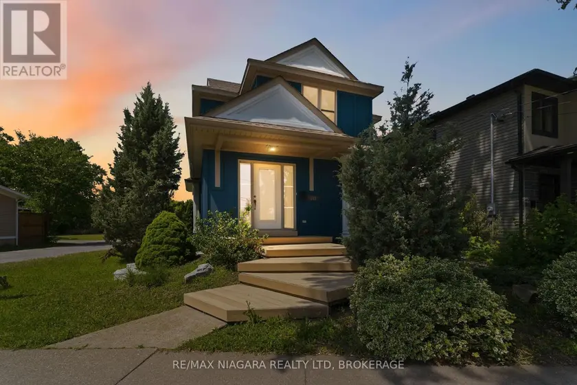 Detached at 291 VINE STREET, St. Catharines