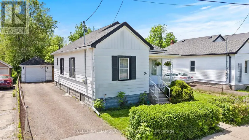 Detached at 10 MONCK STREET, St. Catharines