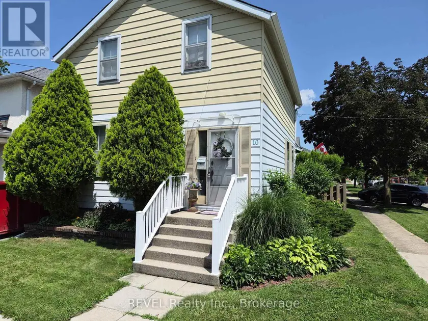 Detached at 10 WILEY STREET, St. Catharines