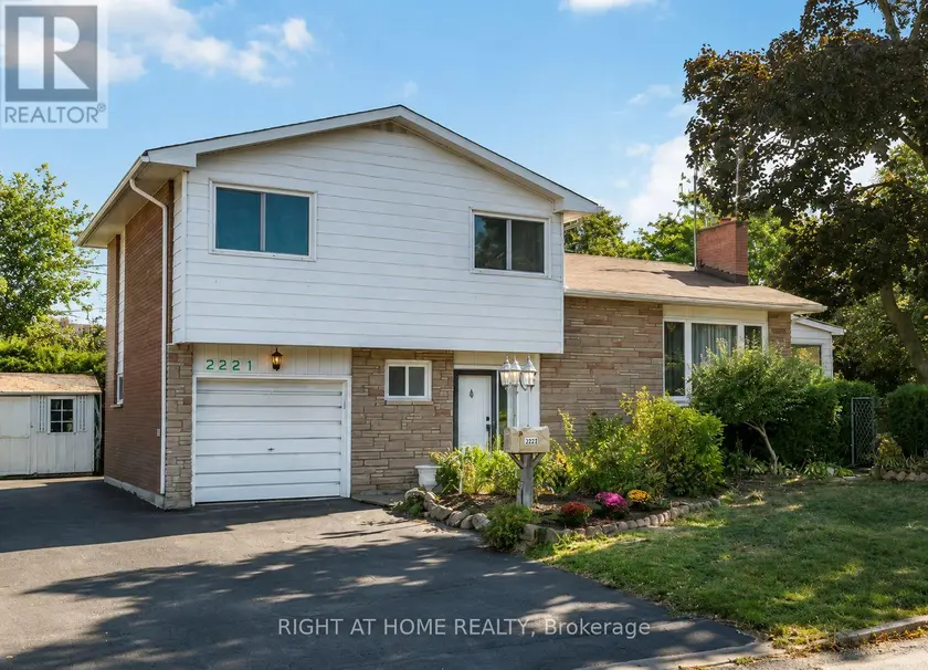 Detached at 2221 CIRCLE PLACE, Ottawa