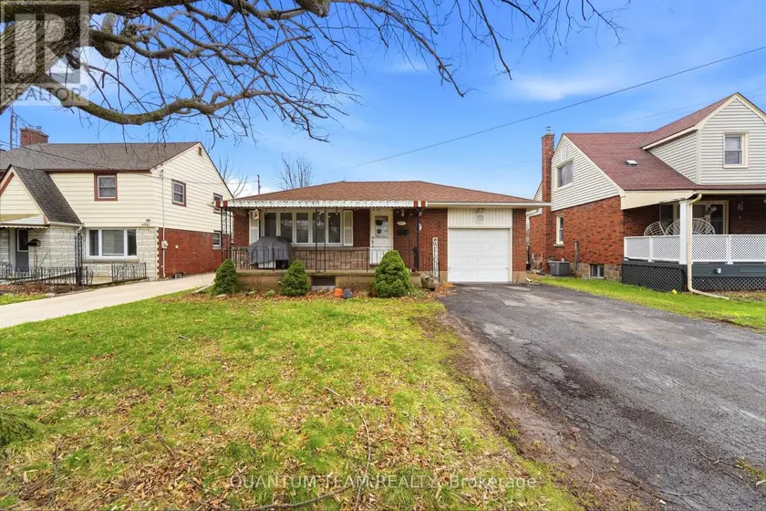 Detached at 4975 HOMEWOOD AVENUE, Niagara Falls