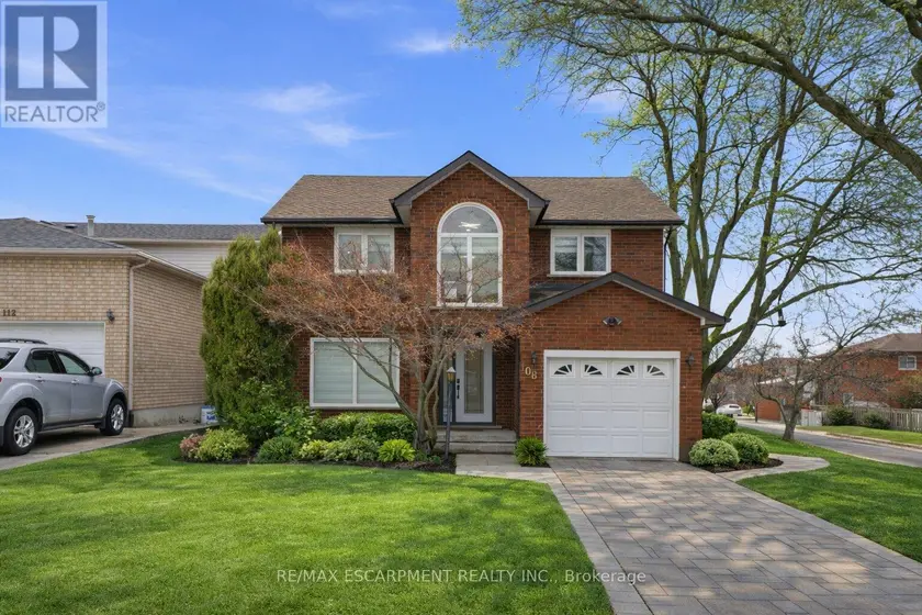 Detached at 108 GREENSHIRE DRIVE, Hamilton (Gilkson)