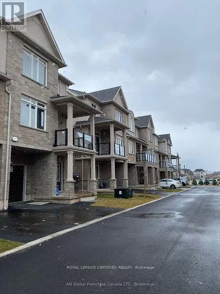 Townhouse at 19 - 40 ZINFANDEL DRIVE, Hamilton