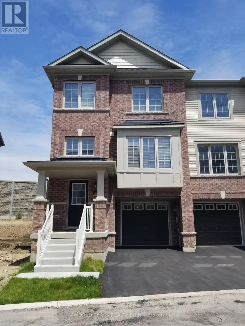 Townhouse at 32 - 470 LINDEN DRIVE, Cambridge