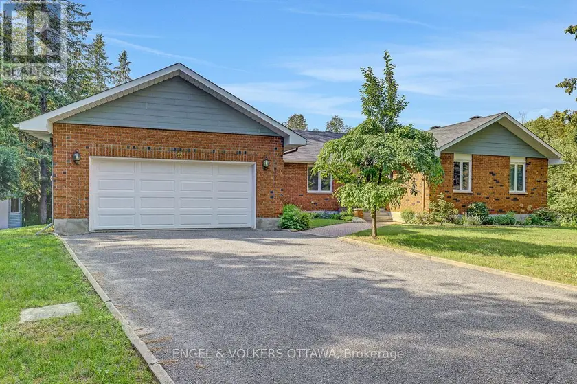 Detached at 132 GREY STONE DRIVE, Ottawa