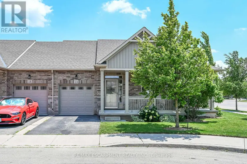 Townhouse at 14 ECKER LANE, Hamilton