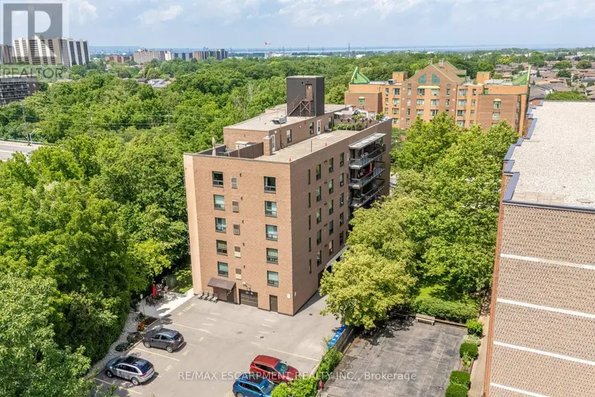 Apartment at 204 - 966 QUEENSTON ROAD, Hamilton (Stoney Creek)