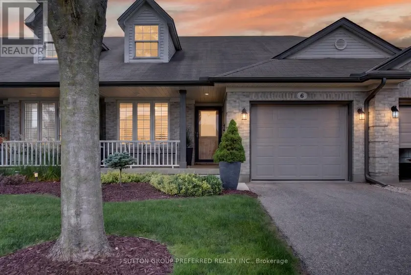 Townhouse at 6 - 20 WINDEMERE PLACE, St. Thomas