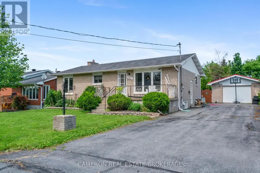 Detached at 3271 BRUCE STREET, South Stormont