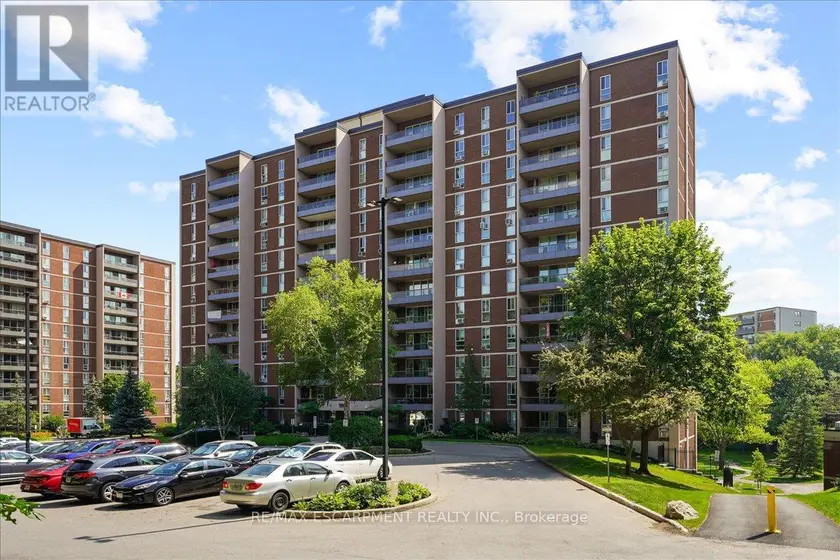 Apartment at 801 - 1966 MAIN STREET W, Hamilton (Ainslie Wood)