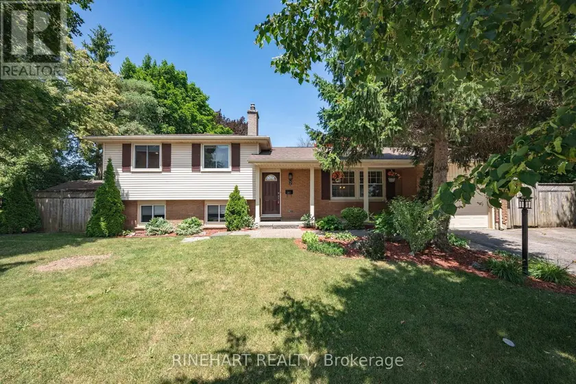 Detached at 2 LLOYD MANOR CRESCENT, London North
