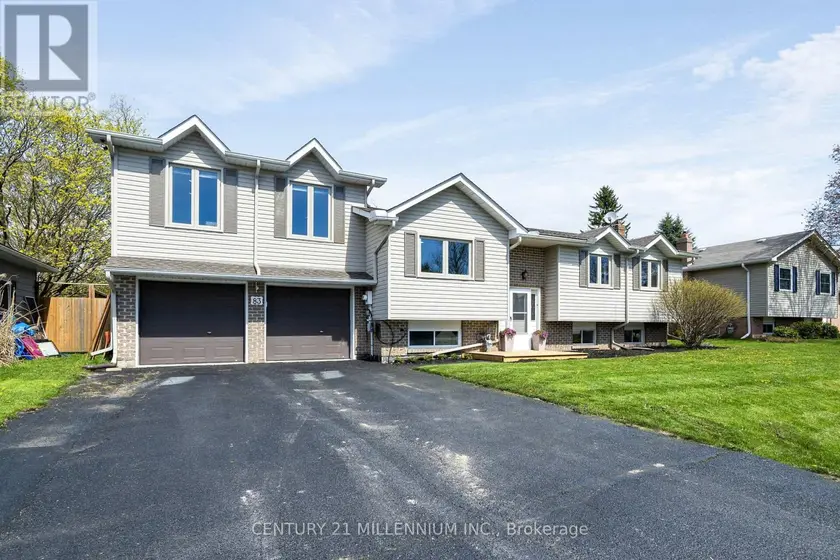 Detached at 83 DOUGLAS CRESCENT, Erin
