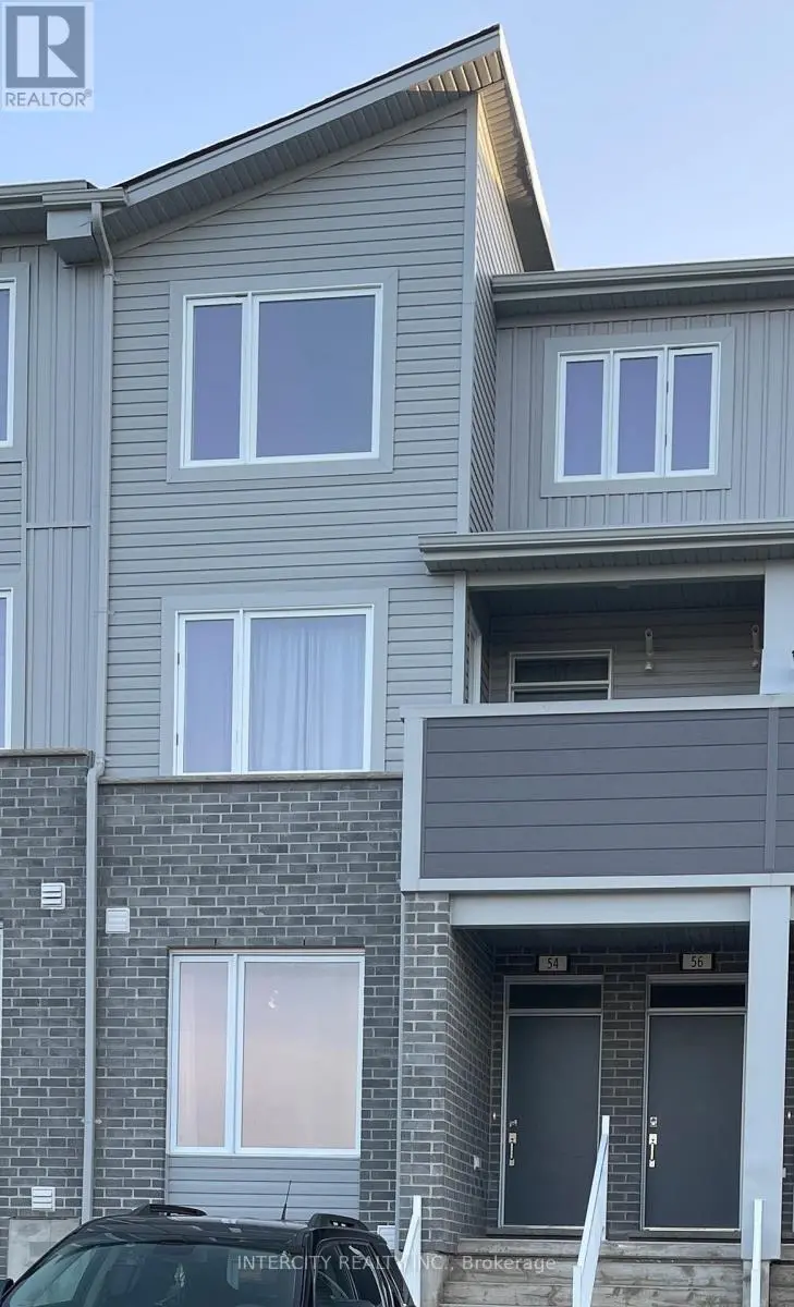 Townhouse at 56 - 925 DEVERON CRESCENT, London South (South J)
