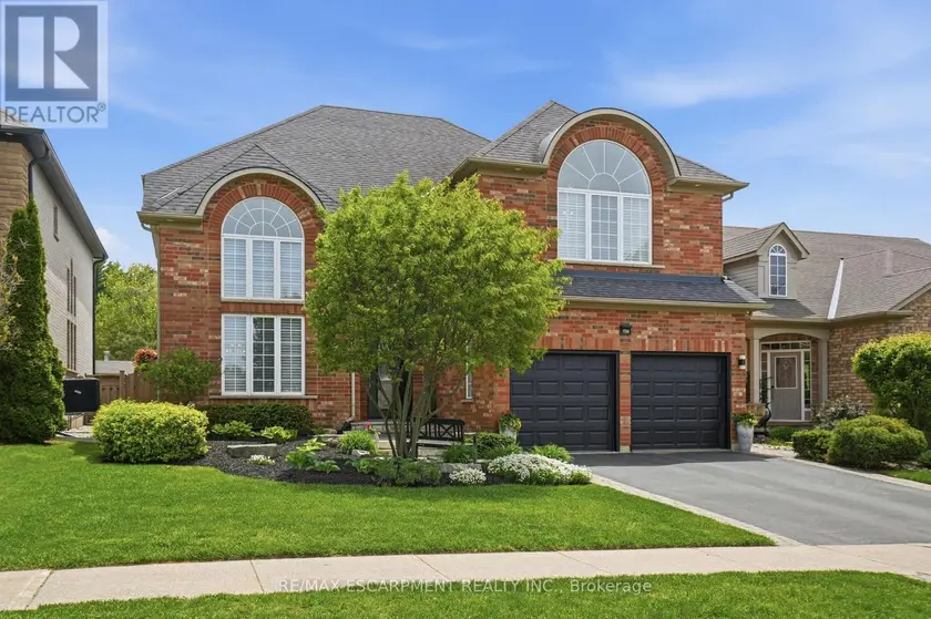 Detached at 156 VALMONT STREET, Hamilton