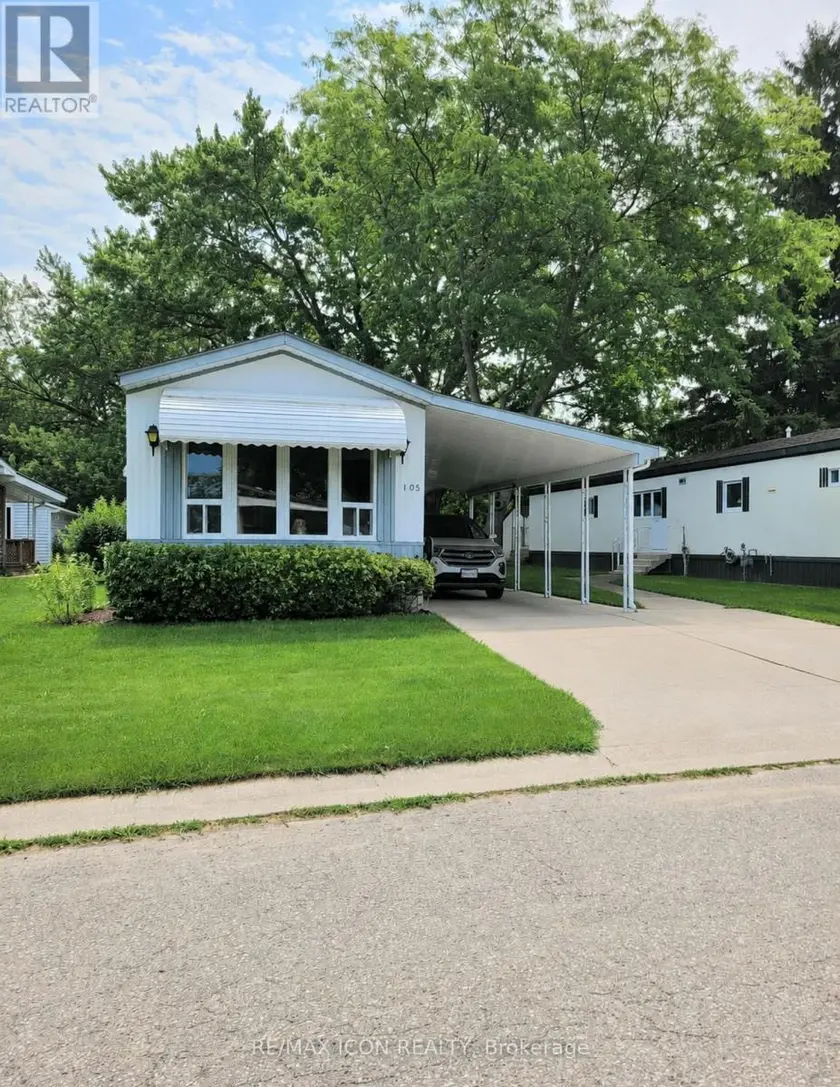 Detached at 105 - 1940 LONDON LINE, Sarnia