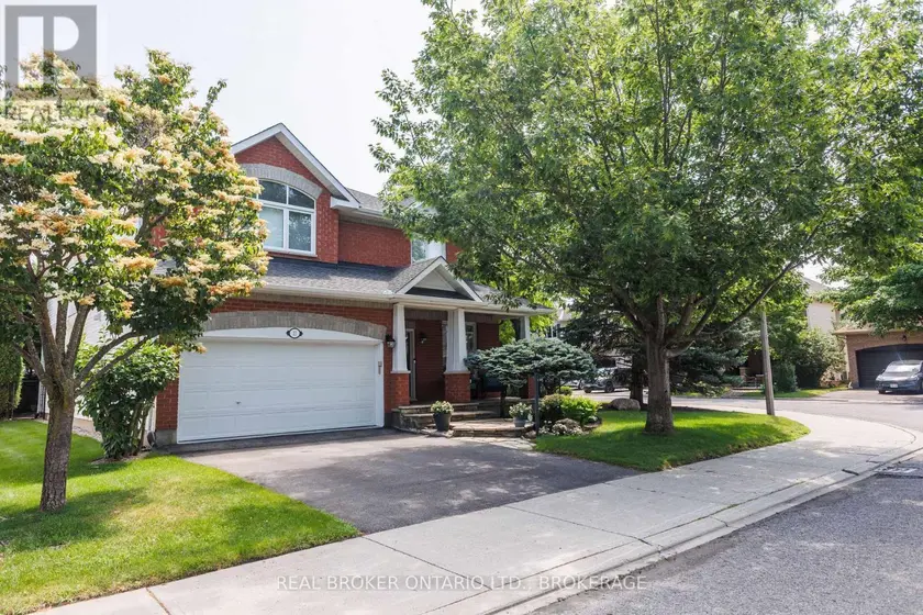 Detached at 11 REDBRIDGE CRESCENT, Ottawa