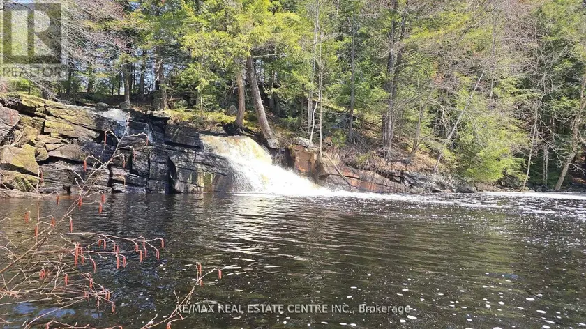 Detached at 1033 NORTH SHORE DRIVE, Gravenhurst