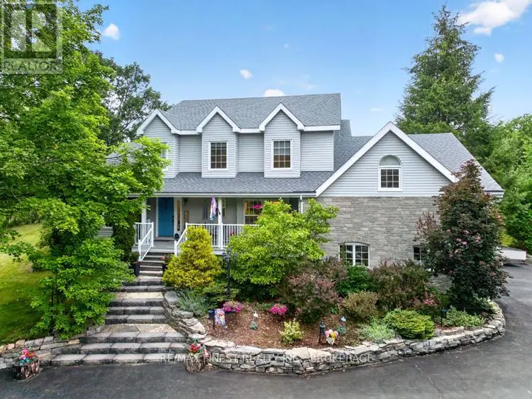 Detached at 2038 VALLEYVIEW DRIVE, Frontenac