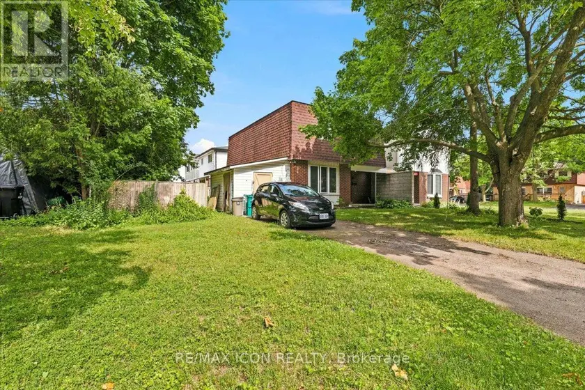 Detached at 6 TAMARACK COURT, Cambridge